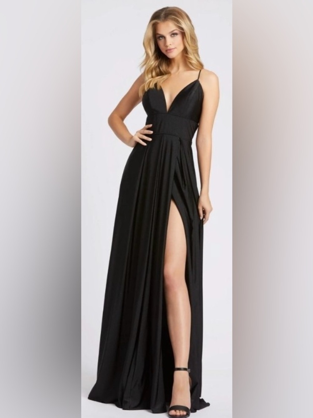 Mac Duggal Black Ball Gown NWT 🌴